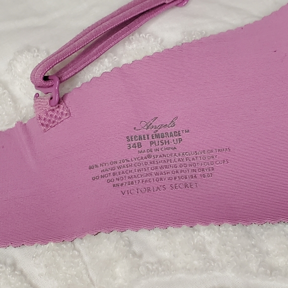 Victoria's Secret Angels Secret Embrace Push Up - Picture 2 of 4